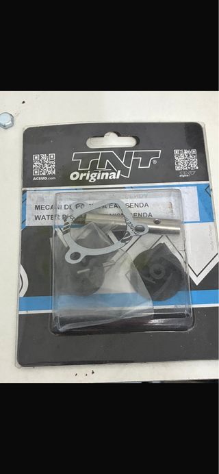 Bomba de agua TNT Original Derbi