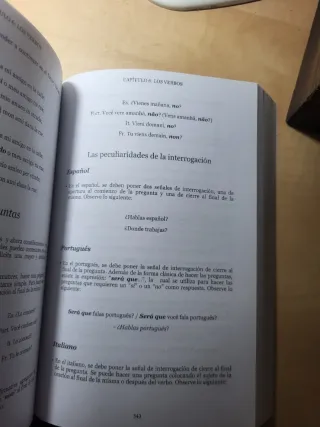 Libro gramática comparativa Español, portugués