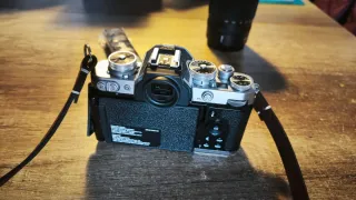 Cámara Nikon Zfc con Objetivo Nikkor Z Dx 18-140mm