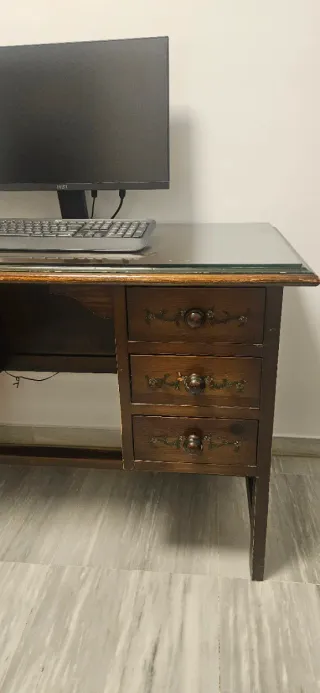 Mesa de estudio madera y cristal