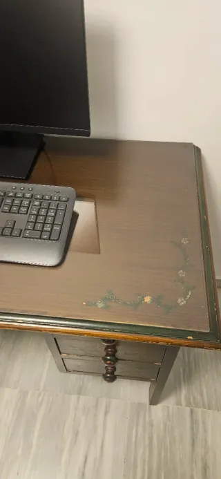 Mesa de estudio madera y cristal