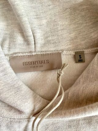 Sudadera Essentials Gris