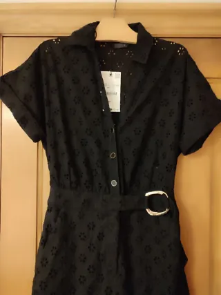 Mono Zara bordado perforado negro