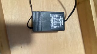 Teclado Yamaha PSR-50 con caja madera