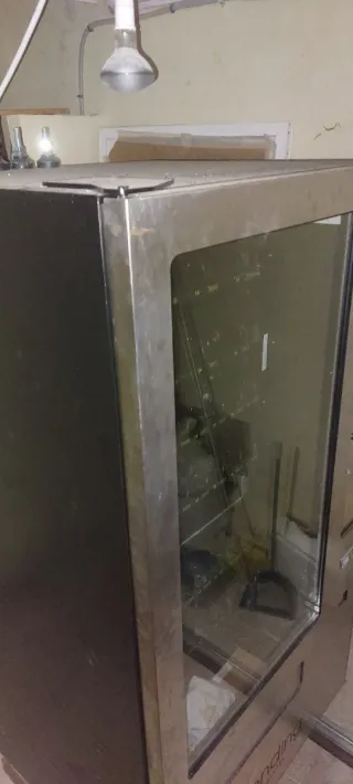 Máquina vending incluye transporte,  servicio inst