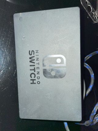 Nintendo Switch con funda y protectores