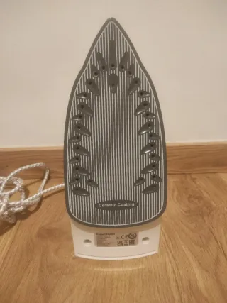 Plancha de ropa Russell Hobbs