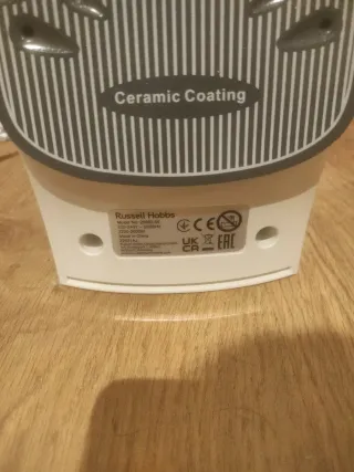 Plancha de ropa Russell Hobbs