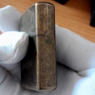 Accendino Zippo invecchiato mai usato
