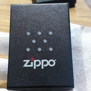 Accendino Zippo invecchiato mai usato