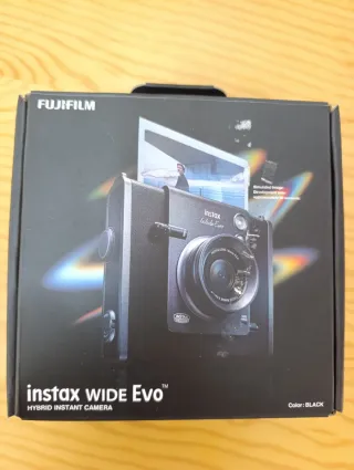 Fujifilm Instax Wide Evo Cámara Híbrida Negra