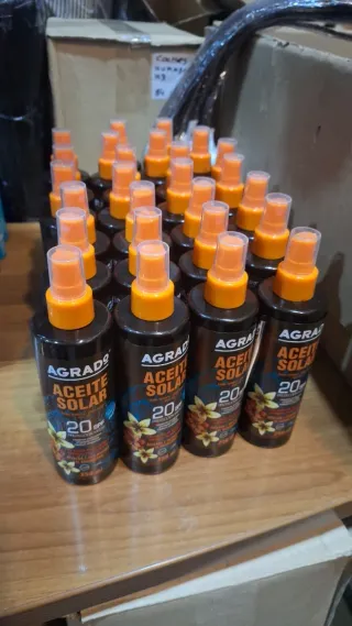 LOTE 12  BOTES ACEITE SOLAR SPF 20