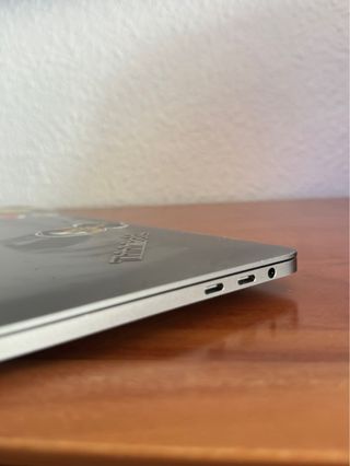 MacBook Pro 15 2019 16GB RAM 512GB SSD