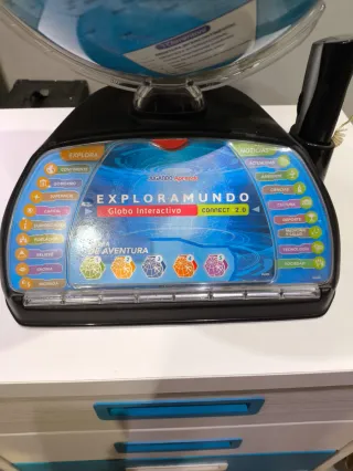 Globo terrestre Interactivo Clementoni