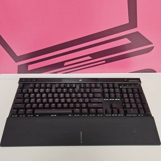 Teclado Alfanumérico Corsair K70 Pro Rgb