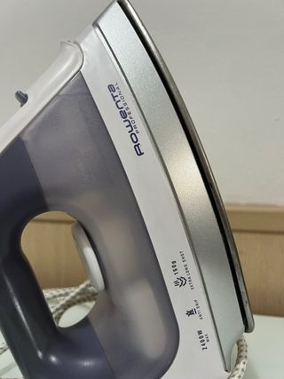 Plancha de ropa Rowenta