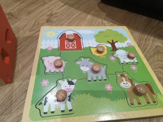 Puzzle madera y Montessori