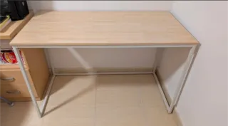 Escritorio madera y metal