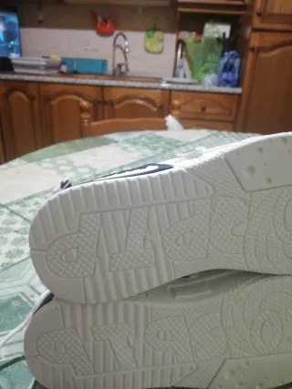 Scarpe da ginnastica unisex bianche e nere