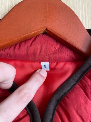 Chaleco acolchado rojo