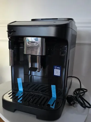 Cafetera DeLonghi Magnifica Evo
