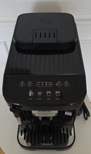 Cafetera DeLonghi Magnifica Evo