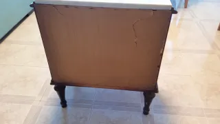 Mesita antigua madera mármol