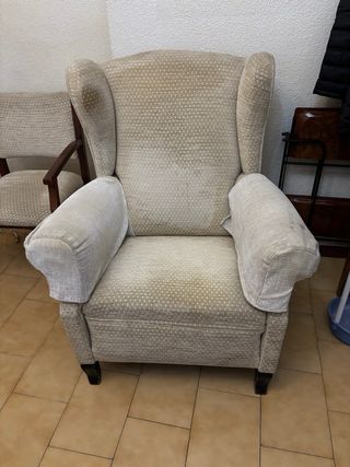 Sillón orejero vintage tela beige