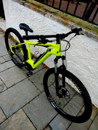 Bici eléctrica Cannondale Neo 4 (4250 km)