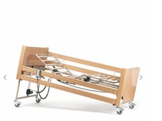 Cama Ortopédica y Grúa