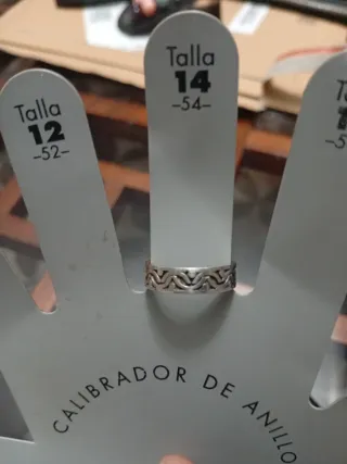 Anillo de acero diseño ondas