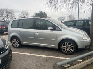 Volkswagen Touran 7 plazas 2.0 tdi