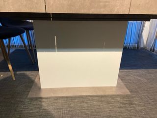 Mesa comedor extensible piedra y madera