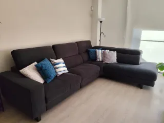 Sofá modular chenilla y tela gris con motor