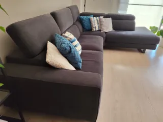 Sofá modular chenilla y tela gris con motor