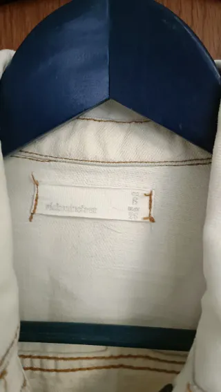 Cazadora vaquera blanca