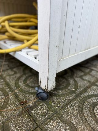 Tavolo ausiliario esterno per barbecue