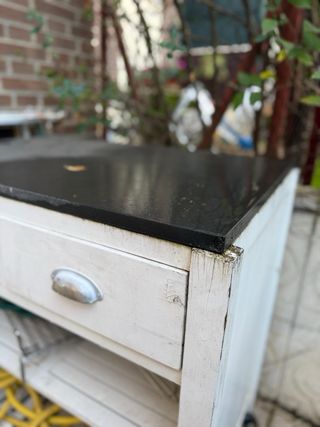 Tavolo ausiliario esterno per barbecue