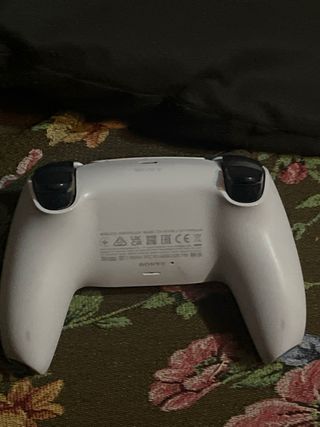 Playstation 5 con 1 Mando