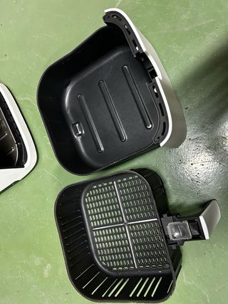 Cosori Freidora de Aire Blanca en muy buen estado.