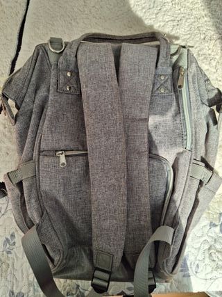 Mochila bebé porta pañales/biberones gris