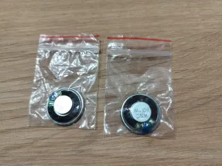 Soldador 60W 220V con accesorios + altavoces gameb