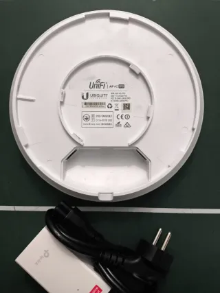 Ubiquiti UniFi AC Pro PoE Gigabit