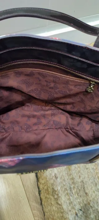 Bolso Desigual estampado flores y mariposas