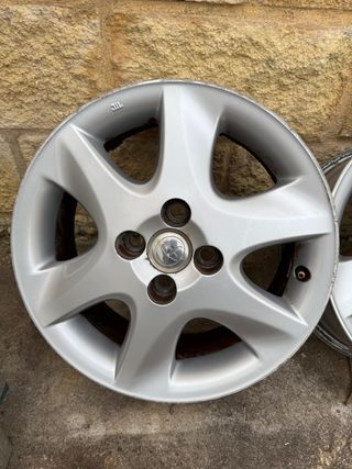 Llantas 15" Toyota Corolla e12