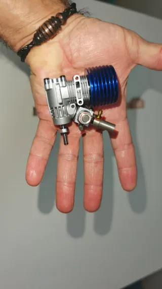 A ESTRENAR MOTOR XRAY NT18 RC