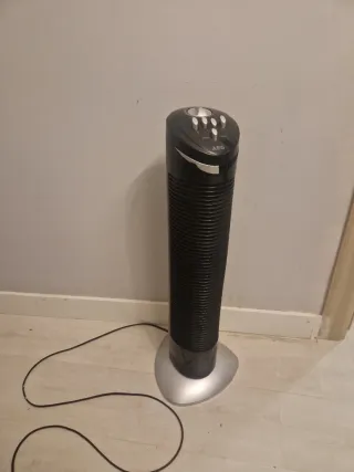 Ventilador de Torre AEG Negro