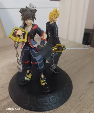 Sora y Roxas Kingdom Hearts III Figura