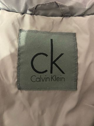 Abrigo Calvin Klein gris talla 38