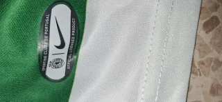 Camiseta Nike Verde y Blanca